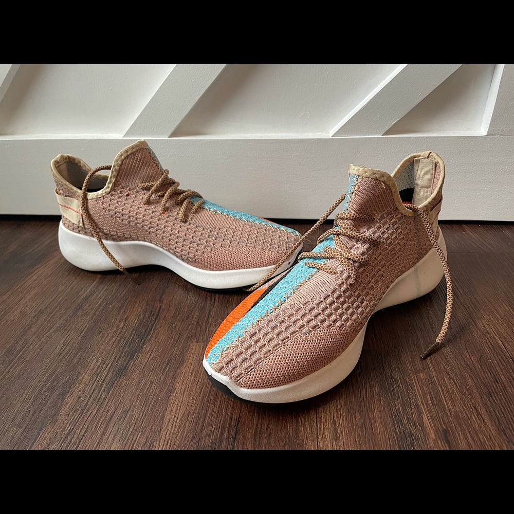 Sport sneakers